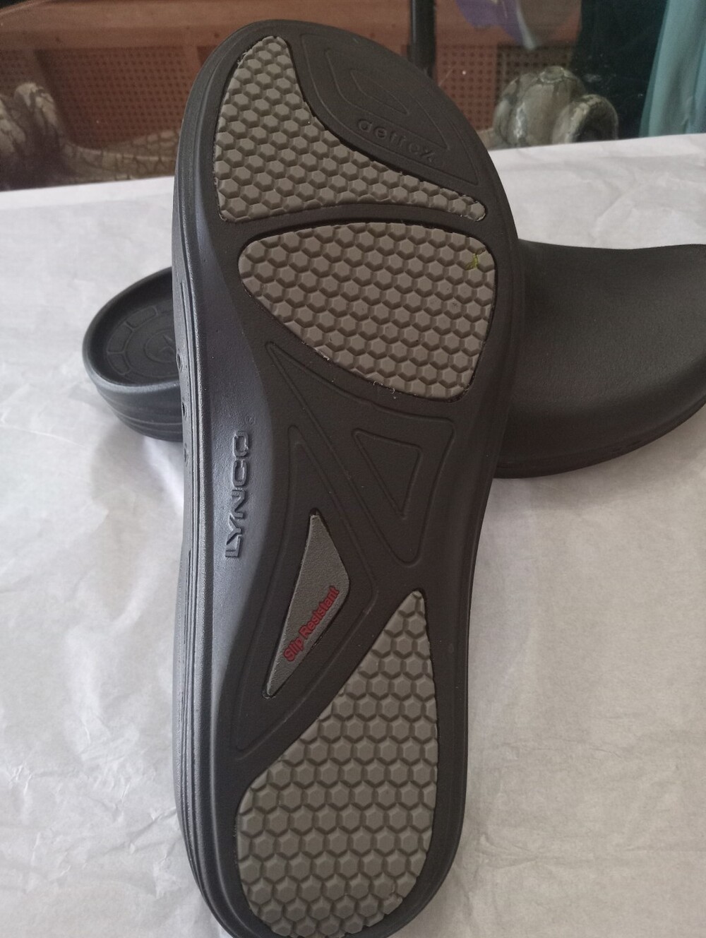Aetrex Clogs - Picture 4 of 4